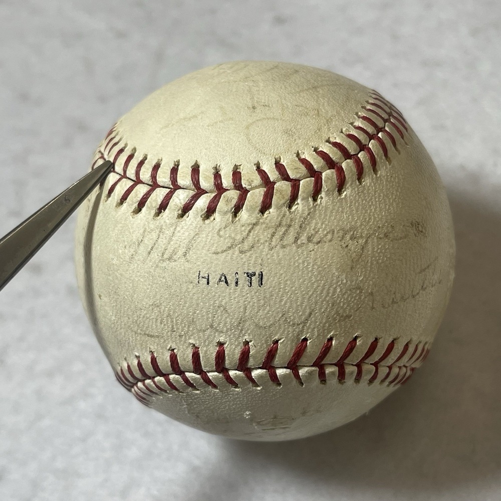 Vintage Mel Stottlemyre Signed Spalding Pro League Horsehide Baseball Haiti